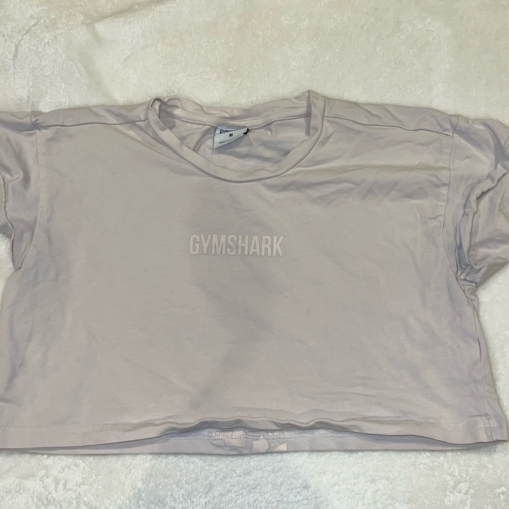 Gymshark - Camo Graphic Crop Tee
